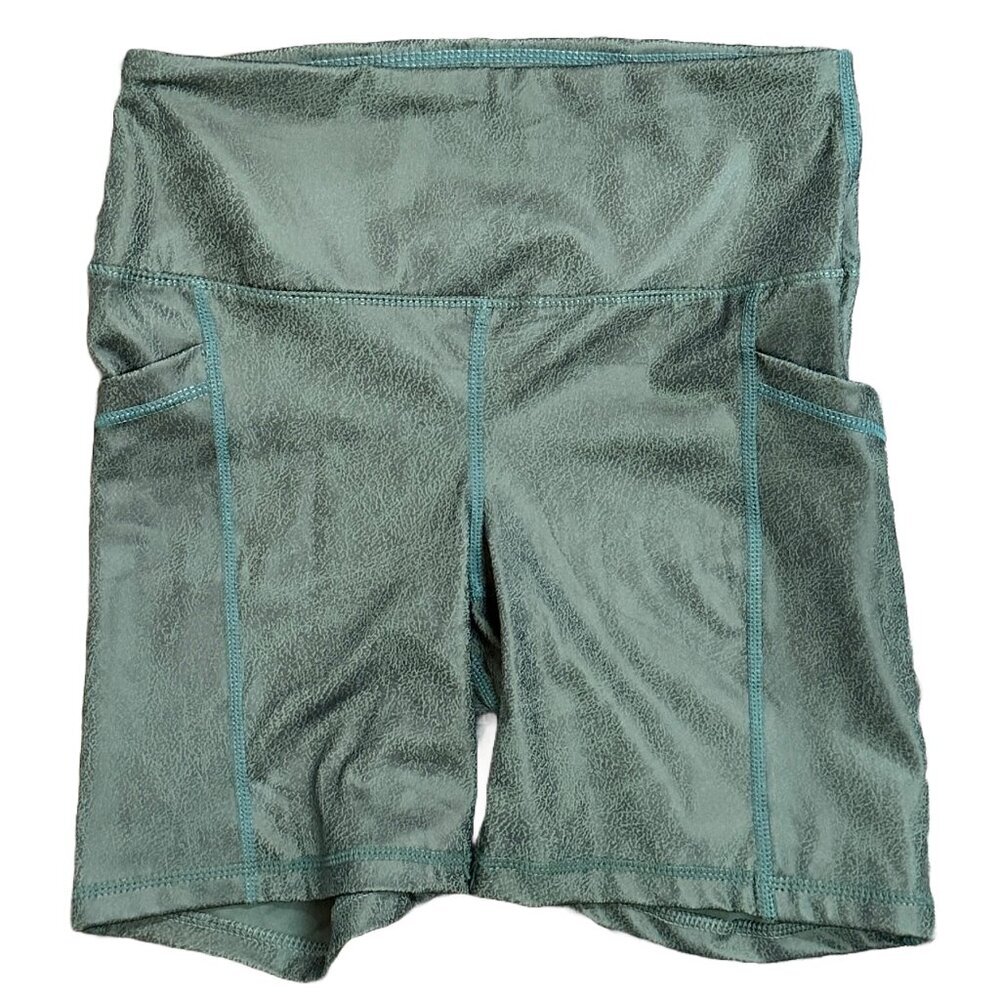 Yogalicious Lux Bike Shorts with 5" Inseam in Green, Size Medium